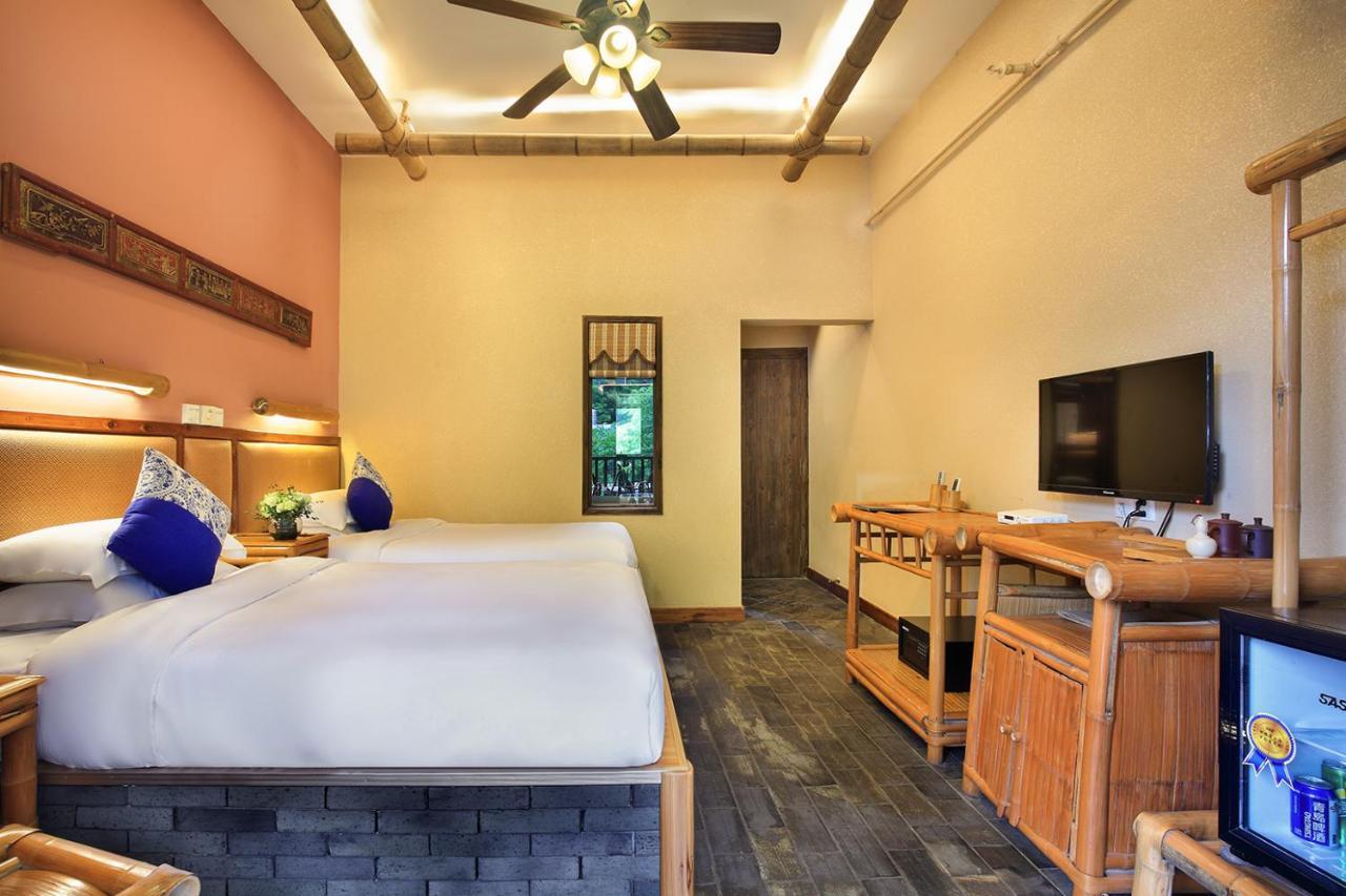 Yangshuo Mountain Nest Boutique Hotel Экстерьер фото